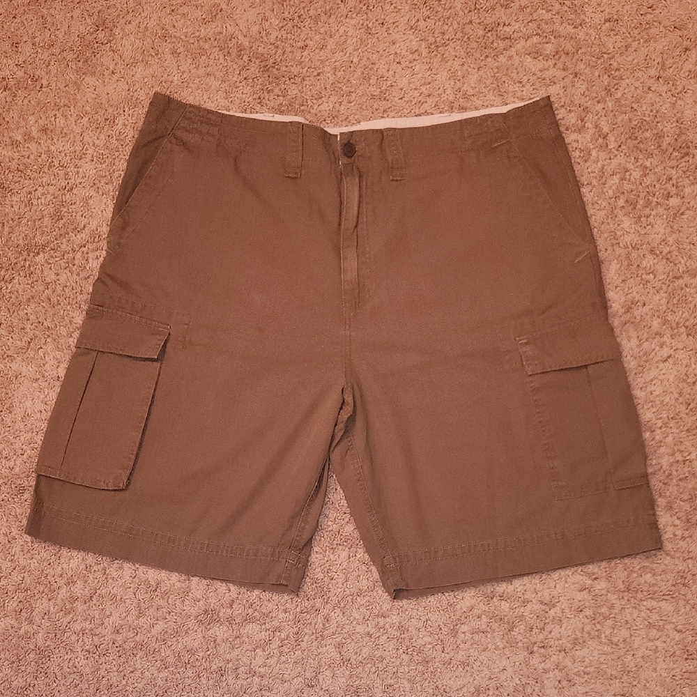 Men's Khaki Cargo Shorts